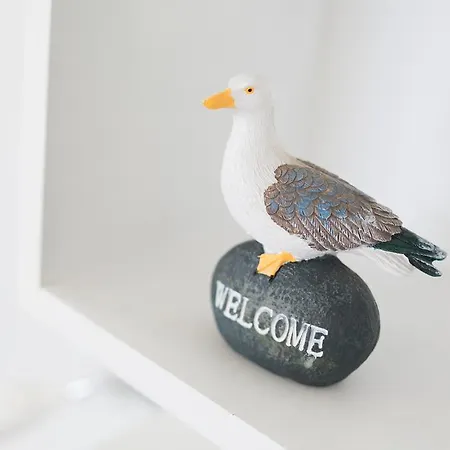 Larus Waterfront Cottage White Beach Room photo